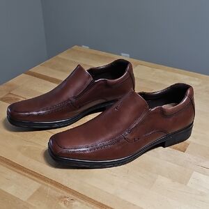 👞  Hush Puppies Brown Waterproof Leather Slip-On Loafers Size 12 EW